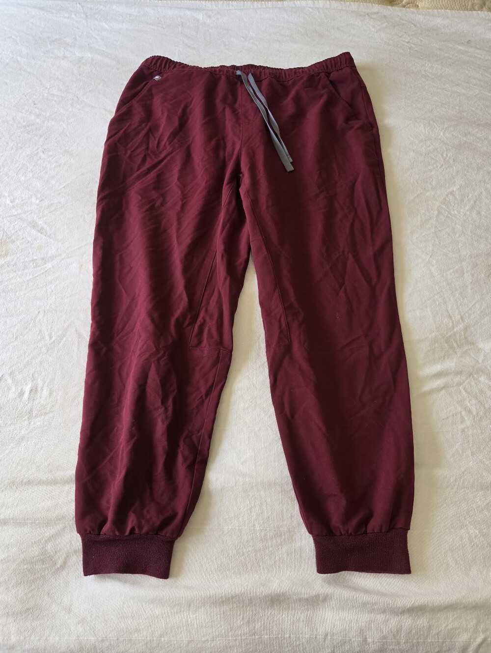 FIGS Mens Tansen Jogger Scrub Pants Size XL Burgundy Medical Dental Nurse